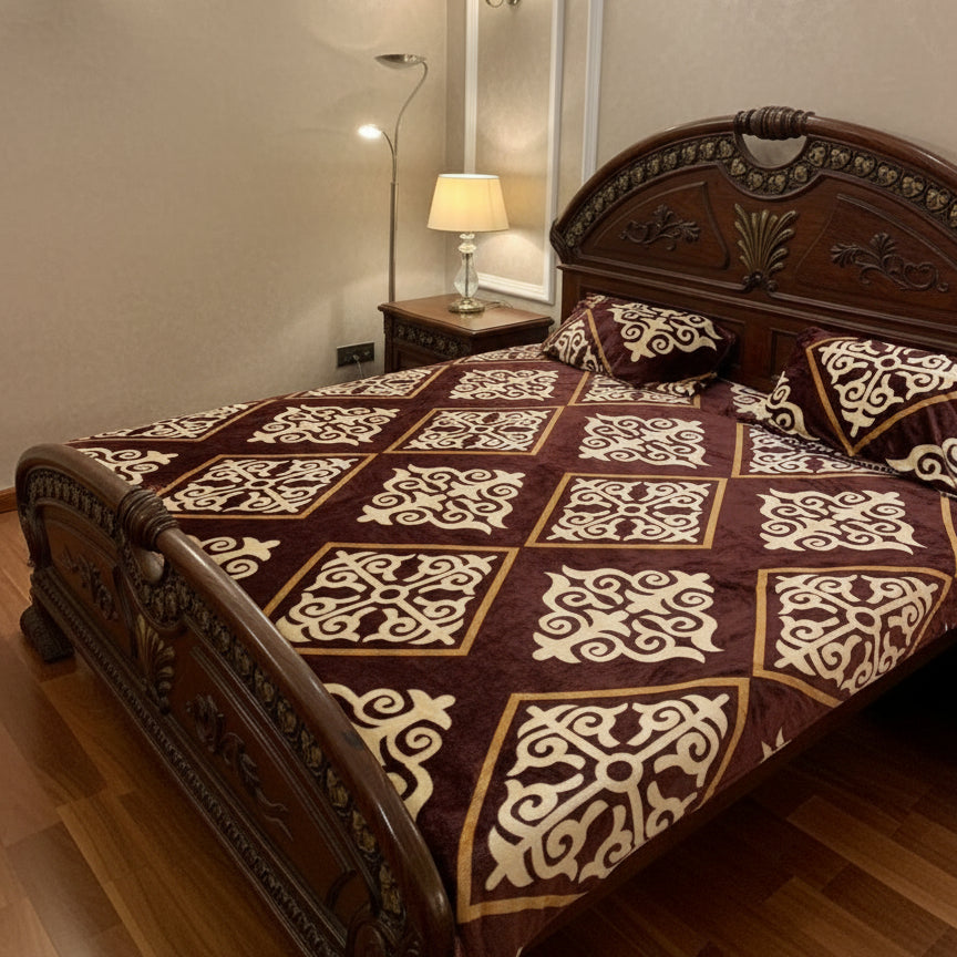 Warm & Plush Fleece Bedsheet Set – Modern Geometric Print