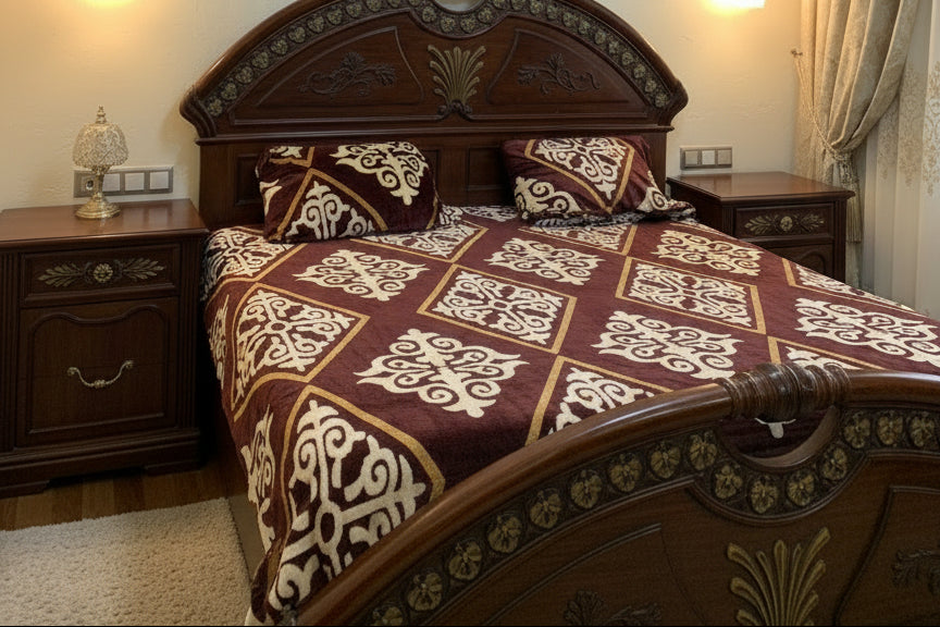 Warm & Plush Fleece Bedsheet Set – Modern Geometric Print